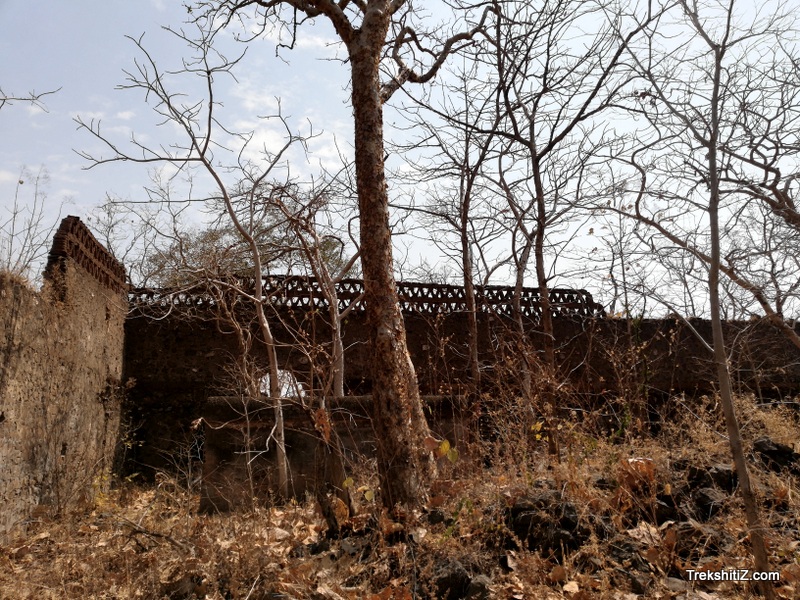 Chaugaon Fort, Wada